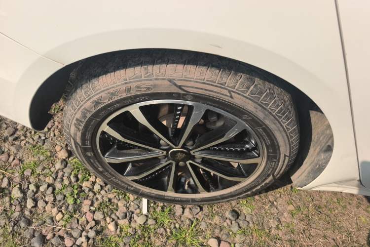 Used Roewe i5 2020 1.5L Manual 4G Connect Leehao Flagship Edition
