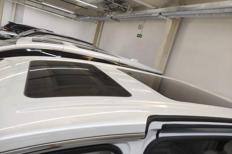 Used Buick GL8 New Energy 2024 Lu Zun Luxury Edition 6-Seater
