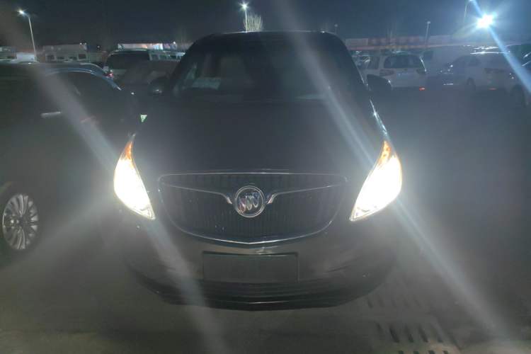 Used Buick GL8 2018 28T Luxury Model China VI Standard
