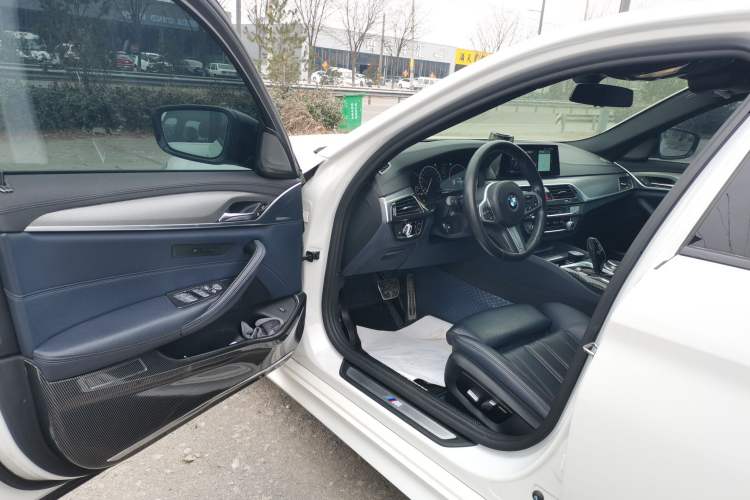 Used BMW 5 Series (Import) 2019 Restyled 525i M Sport Package
