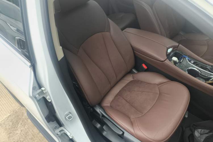 Used Buick Envision 2016 20T Two-Wheel-Drive Elite Model
