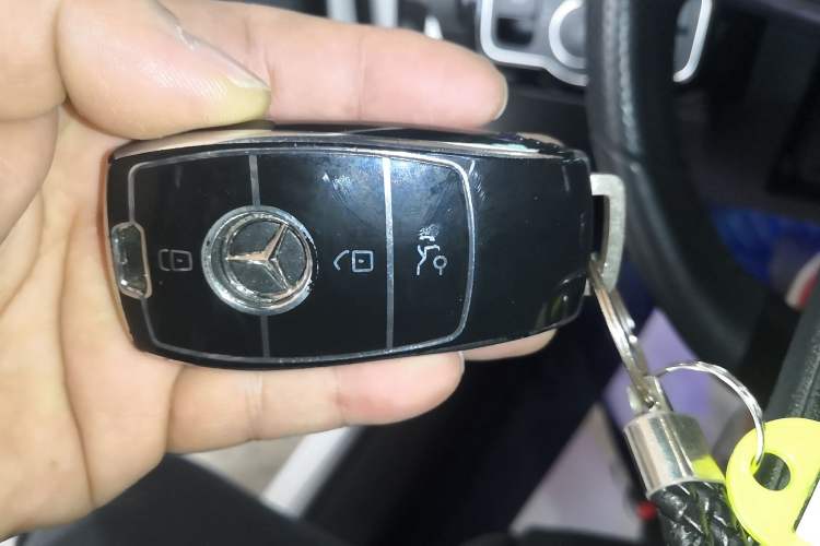 Used Mercedes-Benz A-Class 2022 Revised Version A 200 L Sport Sedan Fashionable Style