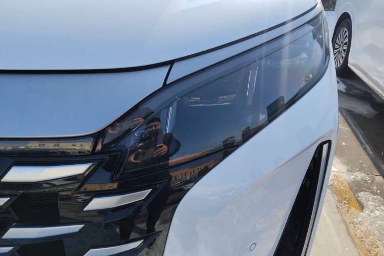 Used BYD Xia 2025 DM-i 1.5T 180km Beyond Edition
