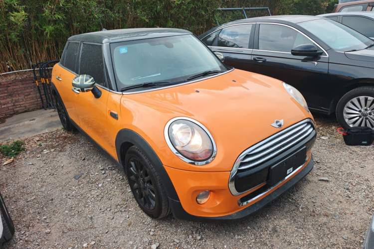 Used  MINI 2016 1.5T COOPER Five-Door Edition
