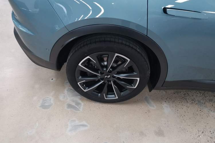 Used ONVO L60 2024 60 kWh All-Wheel Drive
