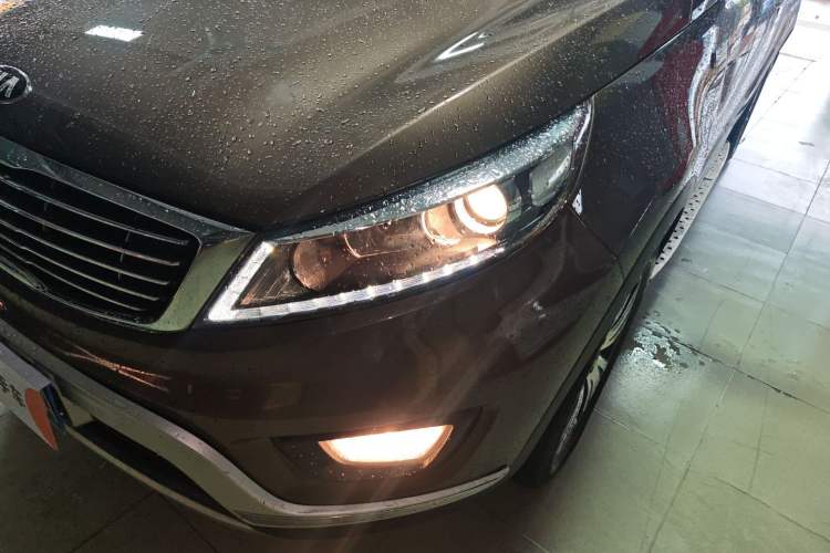 Used Kia Sportage R 2015 2.0L Automatic Two-Wheel Drive DLX Model
