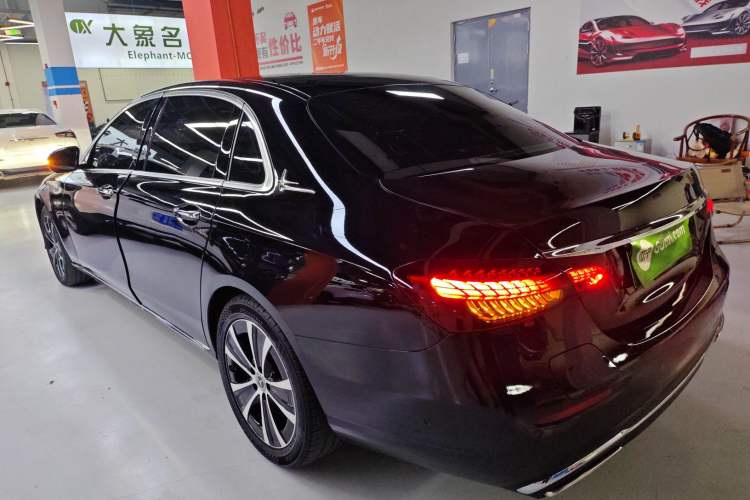 Used Mercedes-Benz E-Class New Energy 2023 E 350 e L Plug-in Hybrid Sedan
