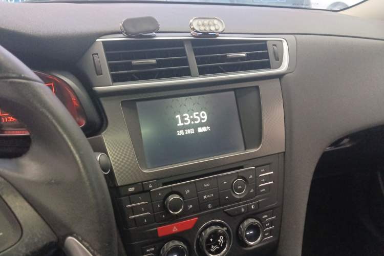 Used  4S 2016 1.6T Automatic Smart Edition THP160
