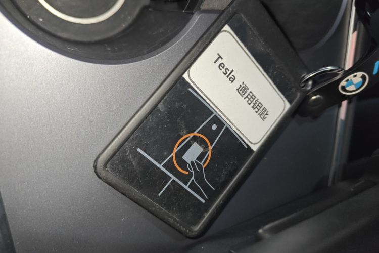 Used Tesla Model Y 2022 Rear-Wheel-Drive Version
