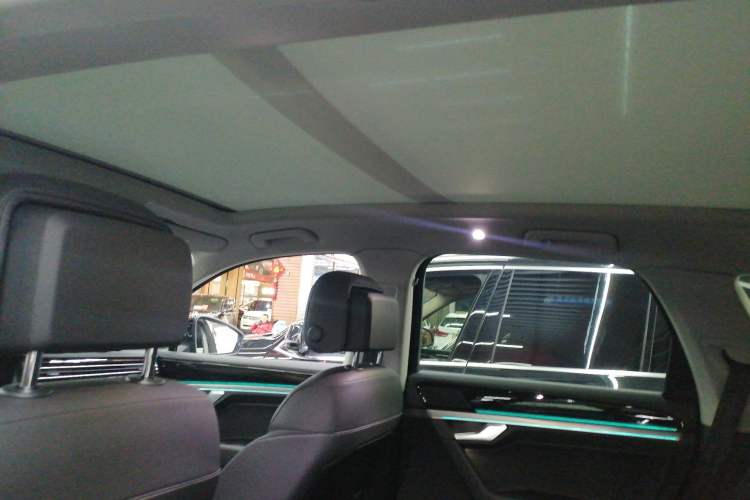 Used Volkswagen Touareg 2021 3.0 TSI Luxury Edition Black Diamond Sport Package
