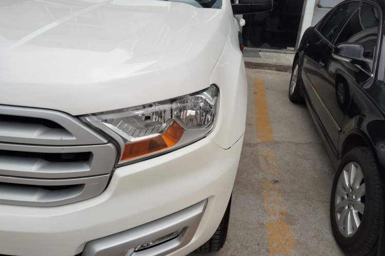 Used Ford Everest 2017 2.0T Gasoline Automatic 4x4 Elite Edition 5 Seats
