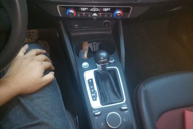 Used Audi Q2L 2021 35 TFSI Fashion Dynamic Model
