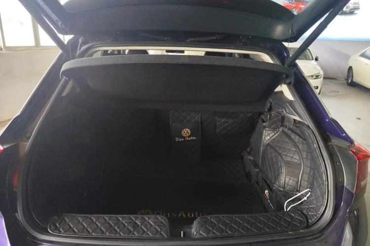 Used Volkswagen T-ROC 2021 280TSI DSG Two-Wheel Drive Comfort Connect Edition