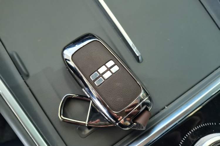 Used  L6 2025 EM-i 140km Explorer+ Edition