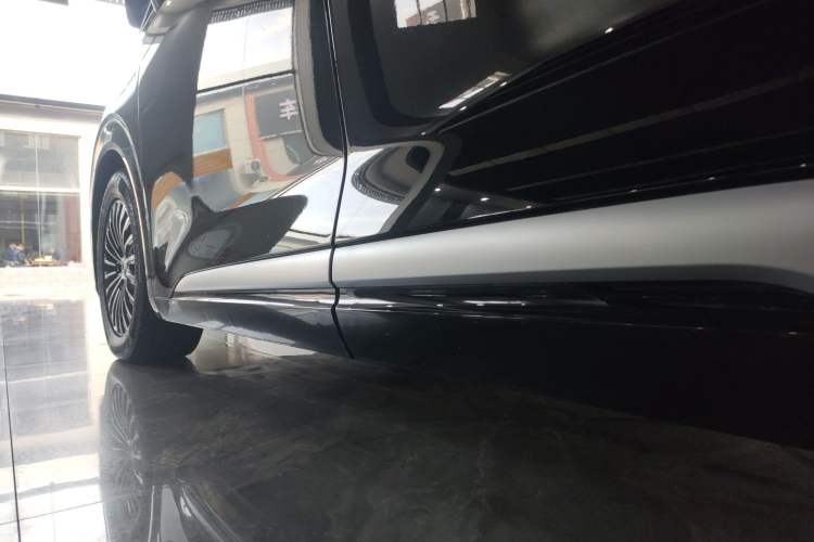 Used Denza D9 2024 DM-i 980 Four-Wheel Drive Prestige Model
