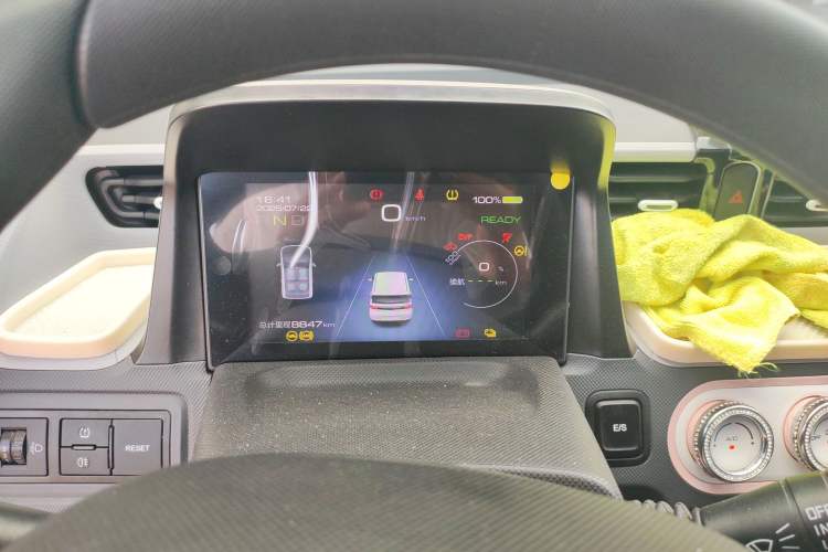 Used Wuling Hongguang MINIEV 2021 Macaron Fashion Model Lithium Iron Phosphate
