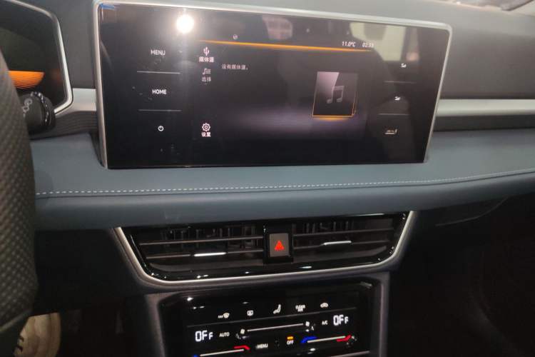 Used Volkswagen Tharu 2023 300TSI Two-Wheel-Drive Moonlight Edition
