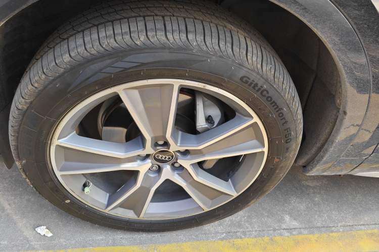 Used Audi Q5L 2022 45T Luxury Elegant Model
