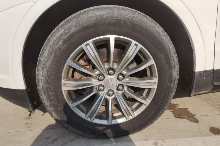 Used Cadillac XT5 2016 25T Luxury Model
