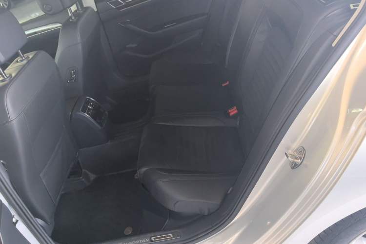 Used Volkswagen Magotan 2017 330TSI DSG Luxury Model
