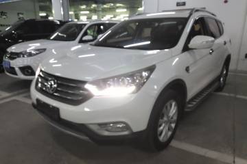 Used Dongfeng Aeolus AX7 2015 2.0L Manual Zhiyi Trim
