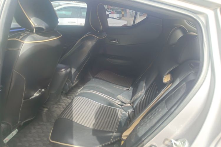 Used Toyota IZOA 2018 2.0L Yichi Version China VI Standard