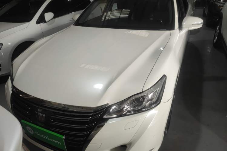 Used Toyota Crown 2018 2.0T Fashion Edition
