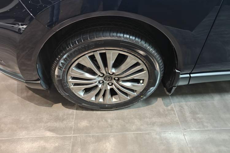 Used Toyota Harrier 2022 Dual-Engine 2.5L CVT Four-Wheel Drive Luxury Edition
