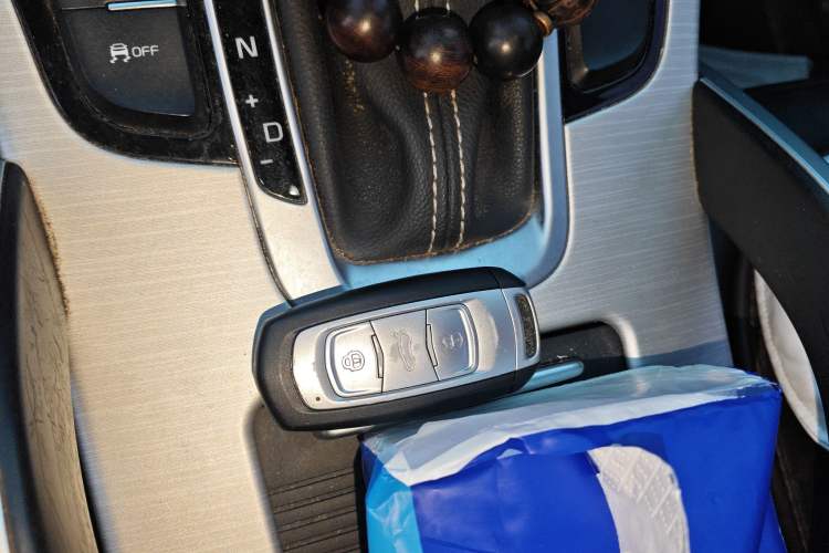 Used Geely Auto Emgrand X7 Sport 2018 1.8TD Automatic Two-Wheel Drive Smart 4G Connected Version
