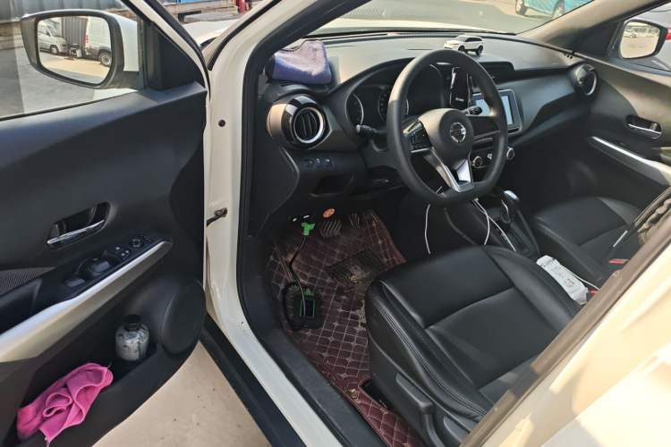 Used Nissan Kicks 2017 1.5L CVT Cool Enjoy Edition
