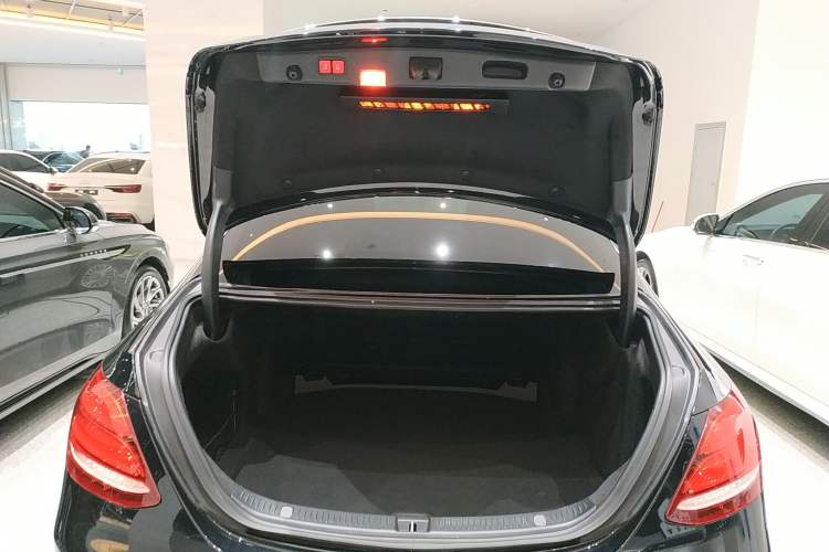 Used Mercedes-Benz E-Class 2019 Facelifted E 300 L Stylish Version
