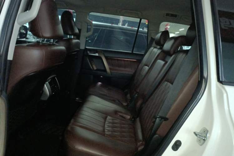 Used Toyota Prado 2018 3.5L Automatic TX-L with Rear-Mounted Spare Tire