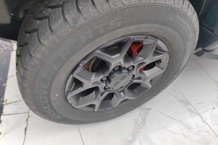 Used Beijing Auto BJ40 2023 2.0D Automatic Four-Wheel Drive Blade Hero Edition Adventurer Type (with Front and Rear Electronic Locks)
