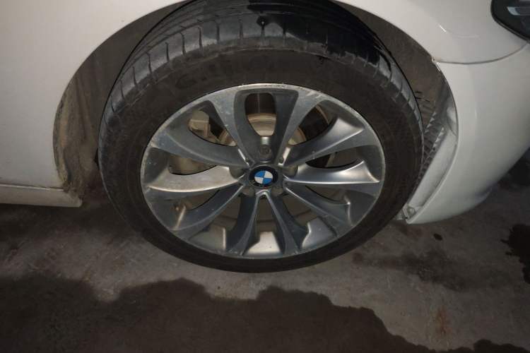 Used BMW 5 Series 2017 525Li Leading Model