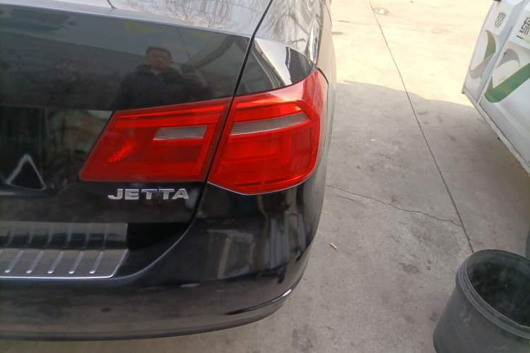 Used Volkswagen Jetta 2015 1.6L Manual Comfort Model