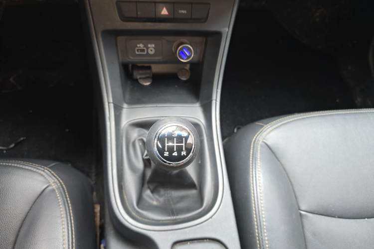 Used Roewe 360 2015 1.5L manual luxury edition