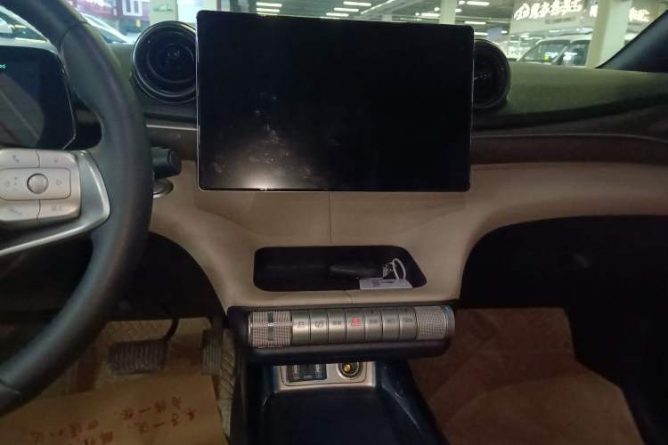 Used BYD Dolphin 2023 420 km Fashion Edition
