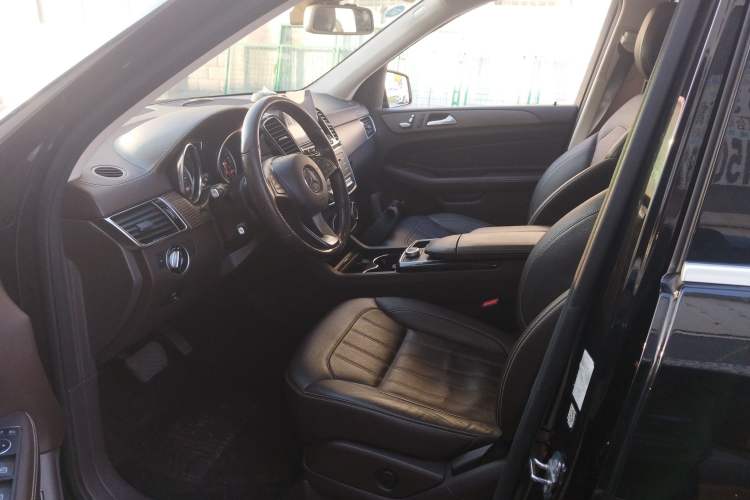 Used Mercedes-Benz GLE 2018 GLE 320 4MATIC Dynamic Edition Collector's Edition
