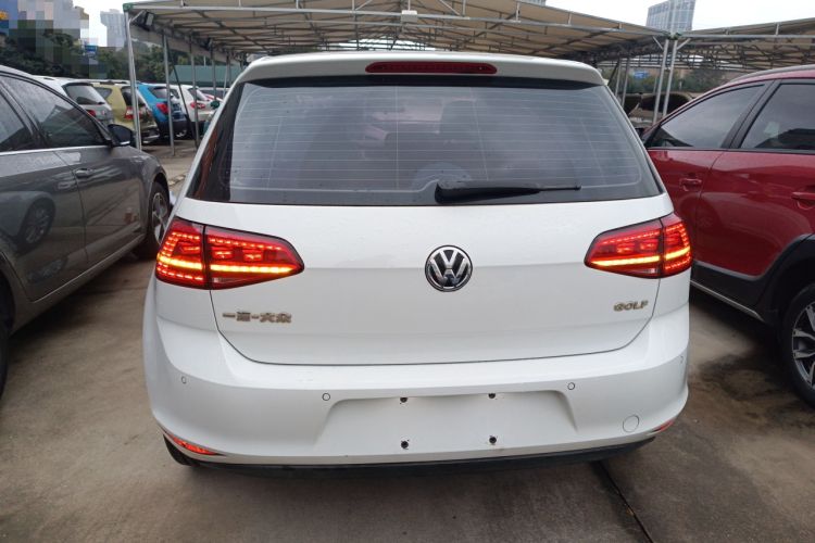 Used Volkswagen Golf 2016 1.6L Automatic Fashion Model