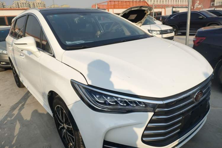 Used BYD Song MAX 2017 1.5T Automatic Smart Connect Elite 7-Seater
