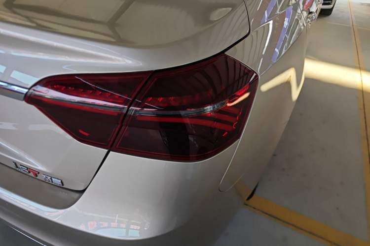 Used Geely Auto Emgrand 2020 1.5L Manual Upward Edition
