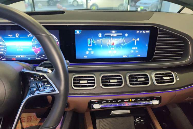 Used Mercedes-Benz GLE 2024 GLE 450 4MATIC Luxury Model
