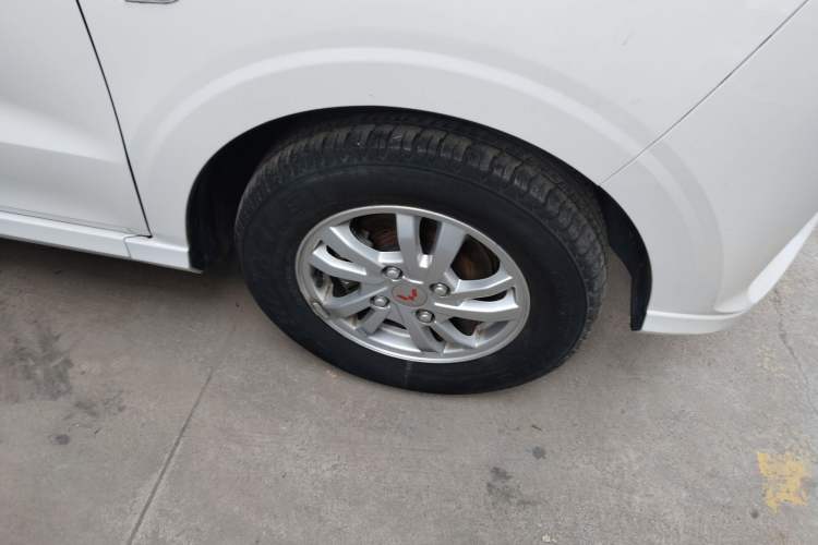 Used Wuling Hongguang 2019 1.5L S Comfort Edition China VI LAR
