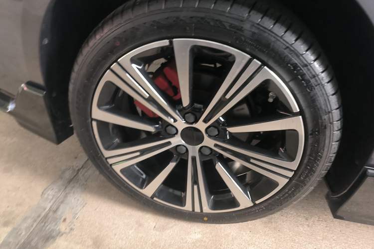 Used Geely Auto Preface 2025 Dongfang Yao 1.5TD Kunlun Edition
