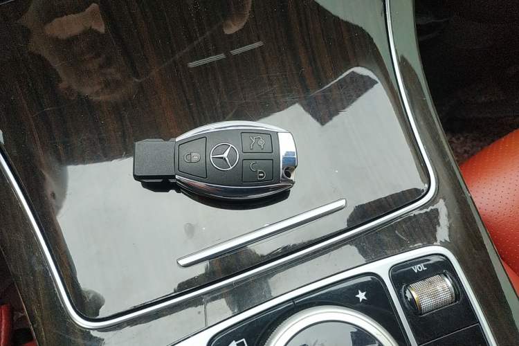 Used Mercedes-Benz C-Class 2016 C 180 L
