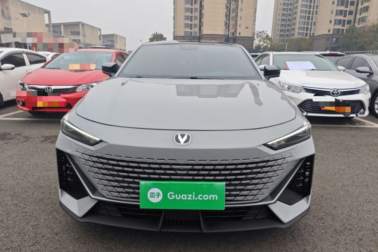 Used Changan UNI-V 2022 1.5T Prestige Version
