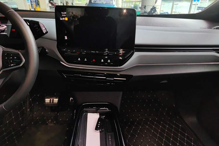 Used Volkswagen ID.4 X 2024 Pure & Smart Edition
