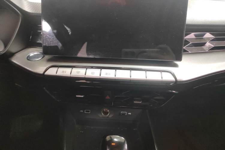 Used MG 5 2021 180 DVVT CVT Youth Luxury Edition