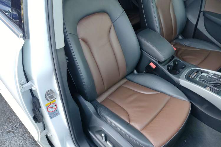 Used Audi Q5 2017 Plus 40 TFSI Ambition Model
