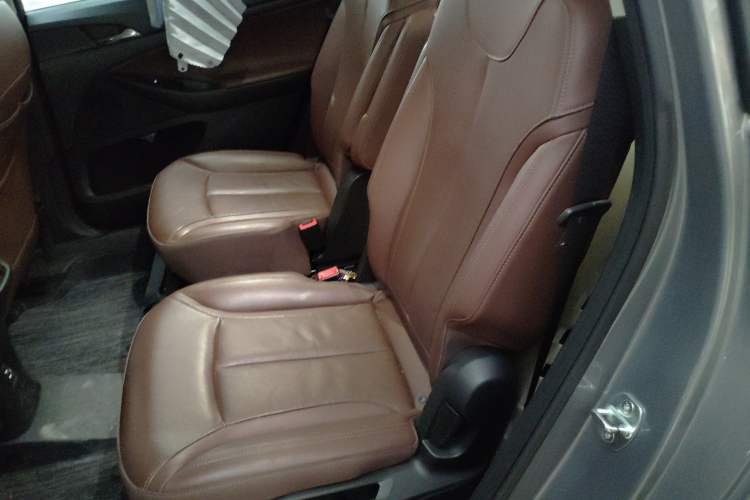 Used Buick GL6 2018 18T 6-Seater Prestige Model